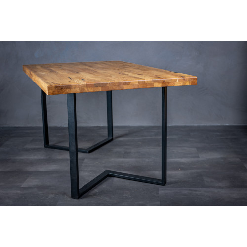 Jídelní stůl Isto