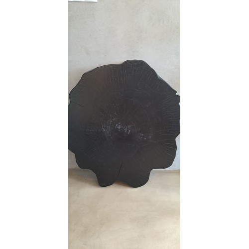 Černý platanový koláč