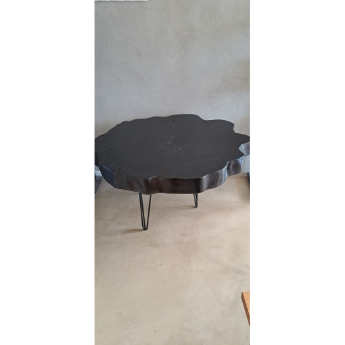 Černý platanový koláč